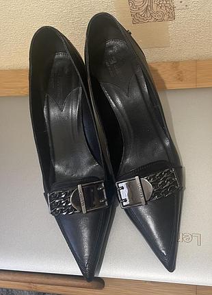 Шкіряні лодочки італія