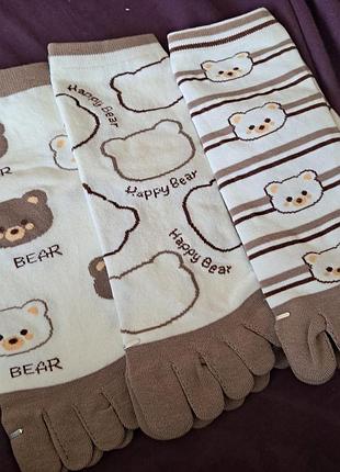 Шкарпетки з окремими пальчиками молочного кольору