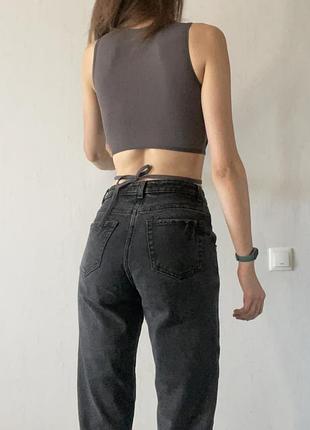 Джинси бренду relucky (mom fit) вік: близько року. джинси виглядають охайно, якісний матеріал, можна носити ще довго.😉