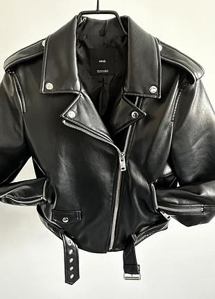 Косуха mango чорна в ідеальному стані, розміру м (маломір).