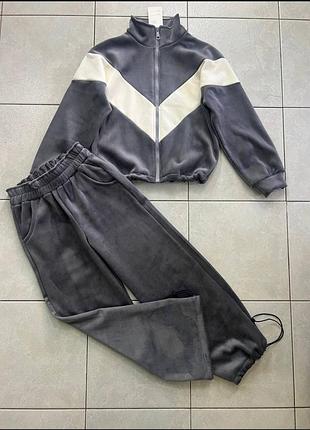 Вельветовий костюм для дівчинки