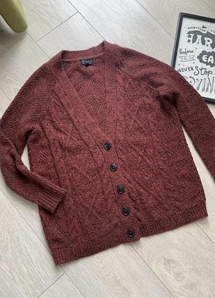 Кофтинка на гудзиках бордо