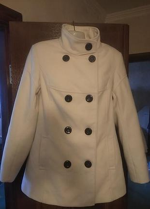 Белое полупальто 75% шерсть 48-50 укр размер