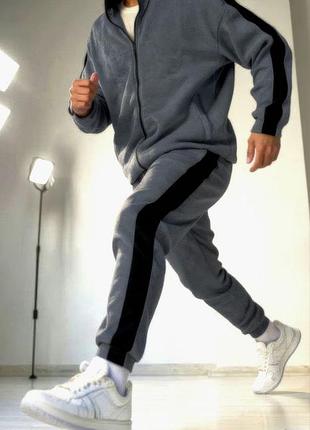 Мужской спортивный костюм двойка брюки и кофта, в трех цветах.