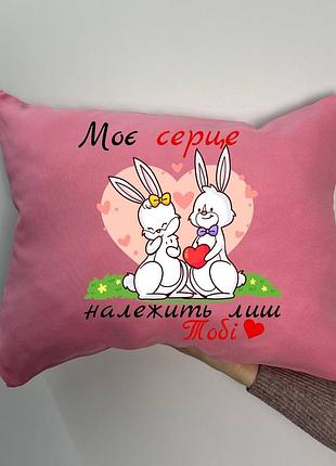Подушка з принтом габардинова зайчики, рожева 35х45 (1705)