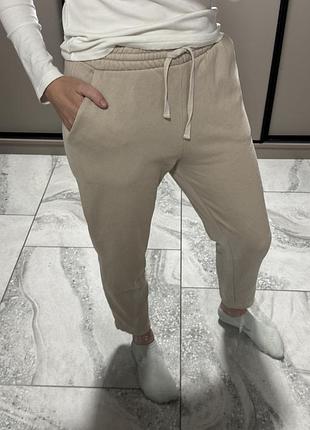Бежеві теплі спортивні штани zara