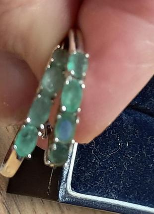 Серебряные серьги-кольца с изумрудами