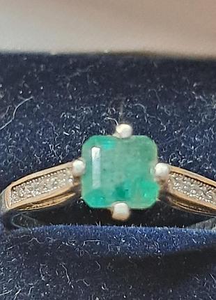 Срібна каблучка з натуральним смарагдом