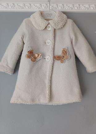 Пальто для девочки на 1 р.