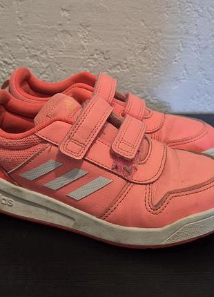 Кроссовки для девочки adidas 32 р