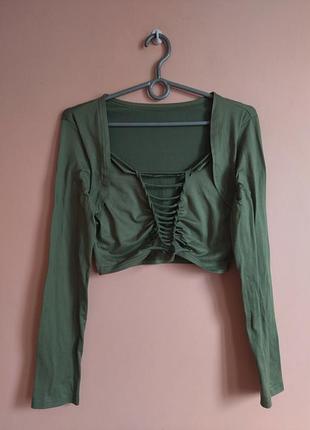 Топ(шнурівка ростяглась трохи,тріщить)