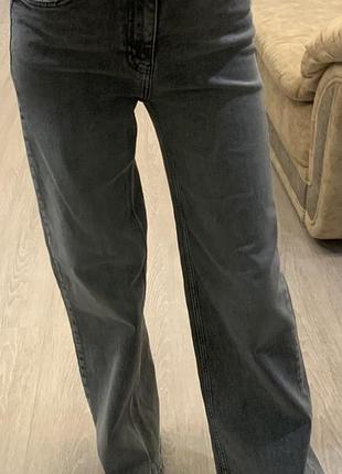 Модні жіночі джинси