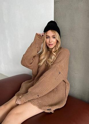 Жіночий рваний светр туніка оверсайз подовжена з розривами і вовною у складі