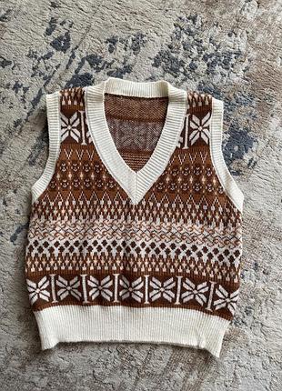 Жіноча безрукавка