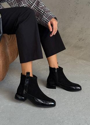 Замшевые женские демисезонные ботинки