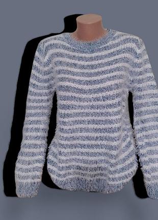 Женский свитер травка