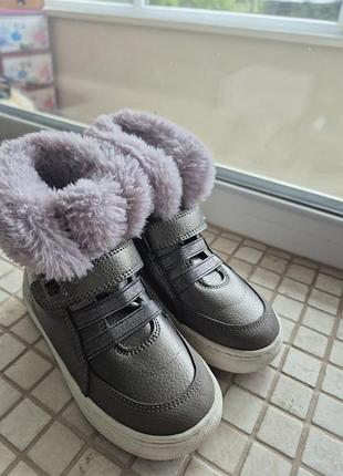 Кожаные осенние ботиночки 26 размер 16.5-17 стелька