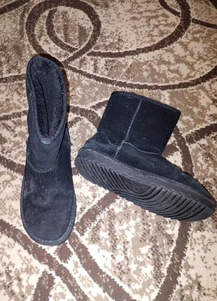 Уггі жіночі!розміри різні!розпродаж!ціна 1500 грн.