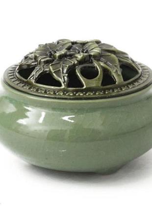 Керамическая аромалампа "ледяные узоры" 10x10x6 см, зелёная.