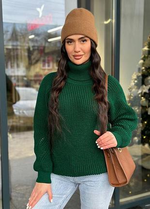 Женский теплый вязаный свитер с горлом разные цвета новинки сезона