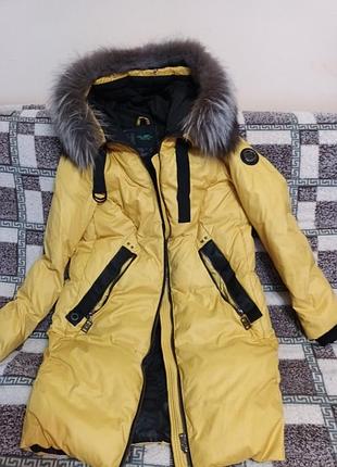 Жіноча зимова куртка