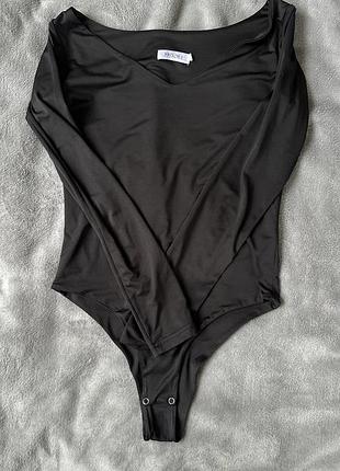 Боді з декольте🖤