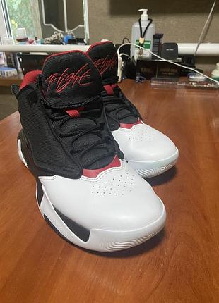 Кросівки nike air jordan max aura 42,5