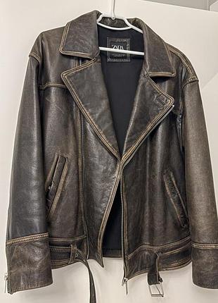 Унісекс шкіряна куртка zara, розмір чоловічій s