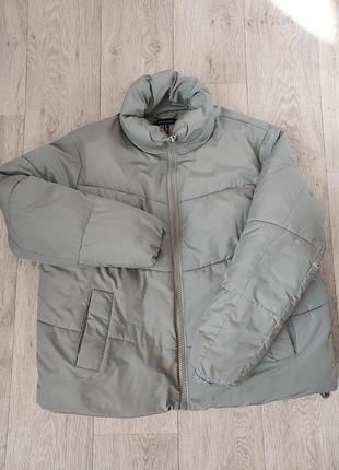 Куртка жіноча