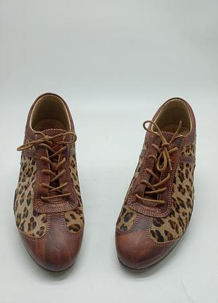 Кроссовки леопардовые,