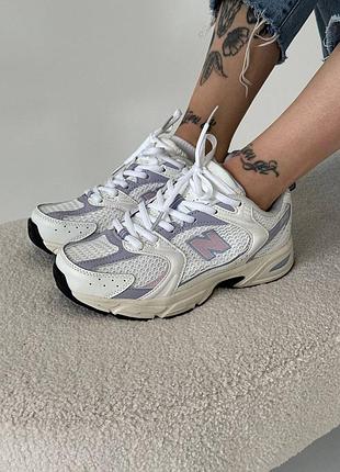 Женские кроссовки new balance