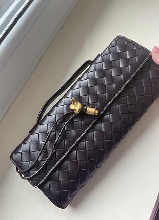 Сумка в стилі ботега венета темно-вишневого кольору