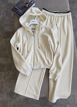 Костюм люкс класу