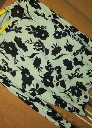 Светрик зелений 48-50 р