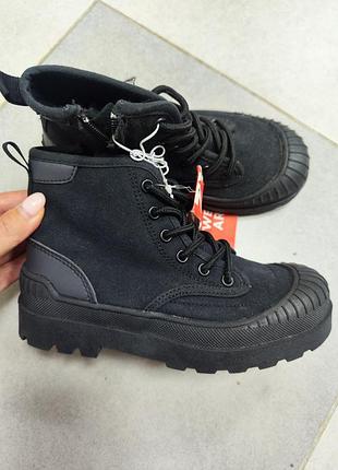 Ботинки на тракторній підошві 31