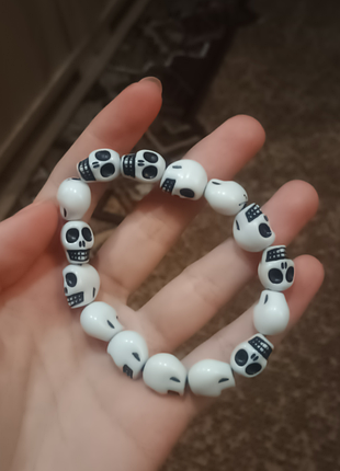 Браслет черепи