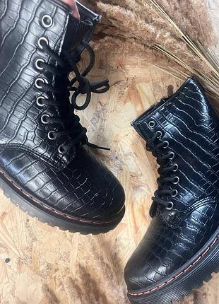Женские трендовые стильные демисезонные ботинки рептилия , 36-40