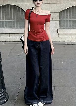 Топ на одне плече