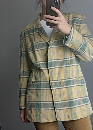 Пиджак в клетку