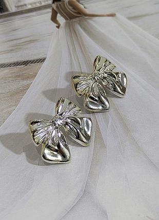 Жіночі сріблясті сережки бантики кульчики під срібло гвоздики пусети банти
