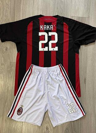 Футбольна форма мілан кака