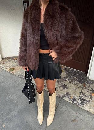 Жіноча укорочена коротка штучна шуба штучне хутро шоколадна коричнева шоколад