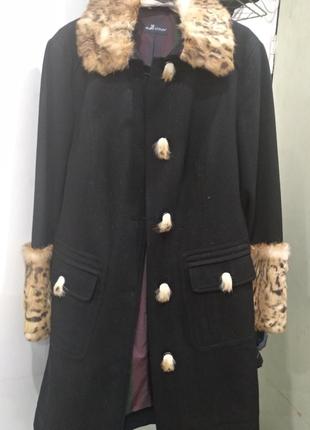 Стильное пальто с леопардовыми вставками/оригинал4 фото