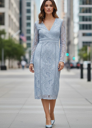 Голубое вечернее платье из кружева missguided