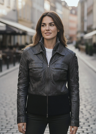 Эксклюзивная кожаная женская куртка бомбер 46-48 размер
