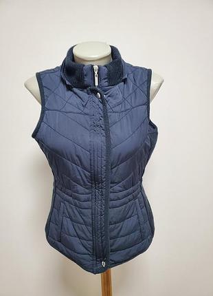 Красивая брендовая стеганая безрукавка