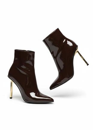 Ботильоны лакированные