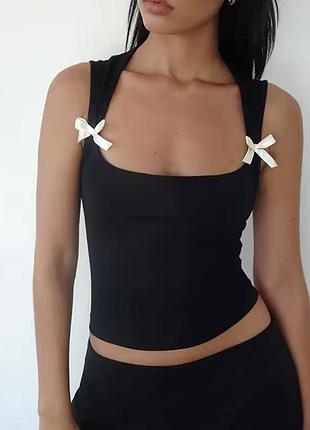 Черный топ с бантиками y2k