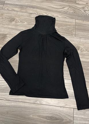 Чорний гольф,водолазка з драпіруванням