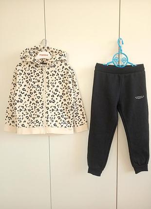 Спортивный костюм комплект демисезонный весенний осенний средней плотности на флисе для девочки 5-6 лет как новый